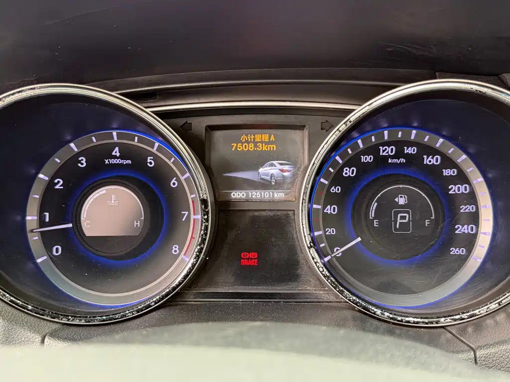 Hyundai Sonata — миниатюра 18