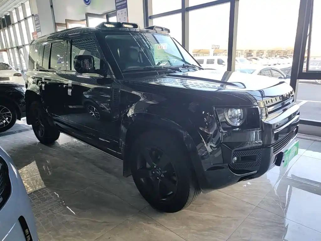 Land Rover Defender — миниатюра 4