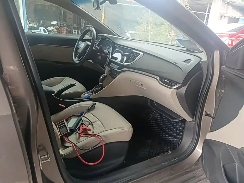 Buick Excelle — миниатюра 25