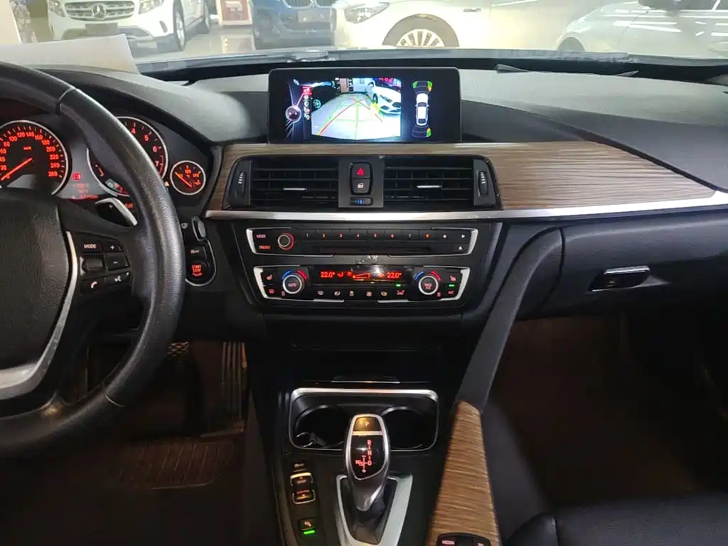 BMW 3 Series GT — миниатюра 13