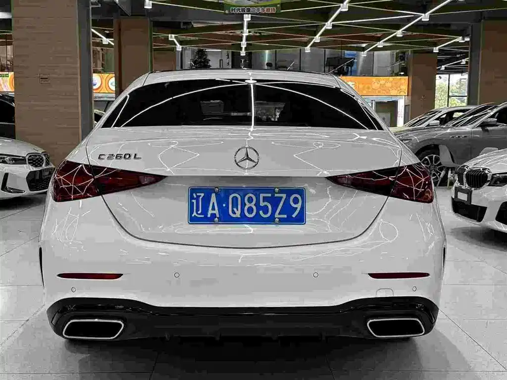 Mercedes-Benz C-Class — миниатюра 6