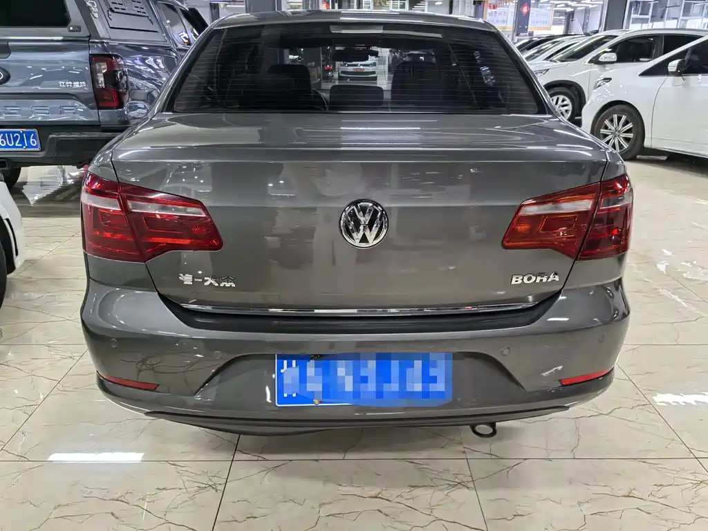 Volkswagen Bora — миниатюра 5