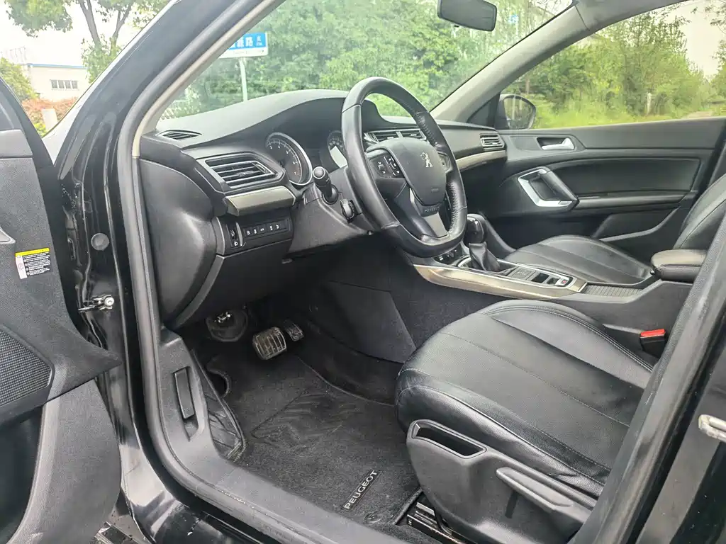 Peugeot 408 Facelift 350THP Auto Luxury Edition, фото 4