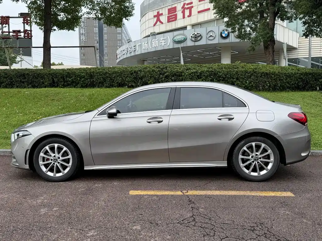 Mercedes-Benz A-Class — миниатюра 3