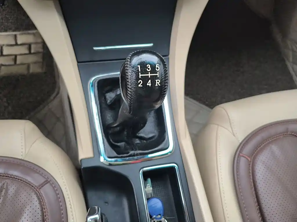 Geely Emgrand — миниатюра 15