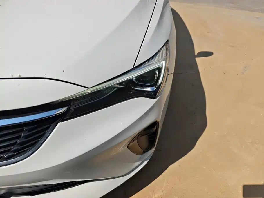 Buick Verano — миниатюра 5