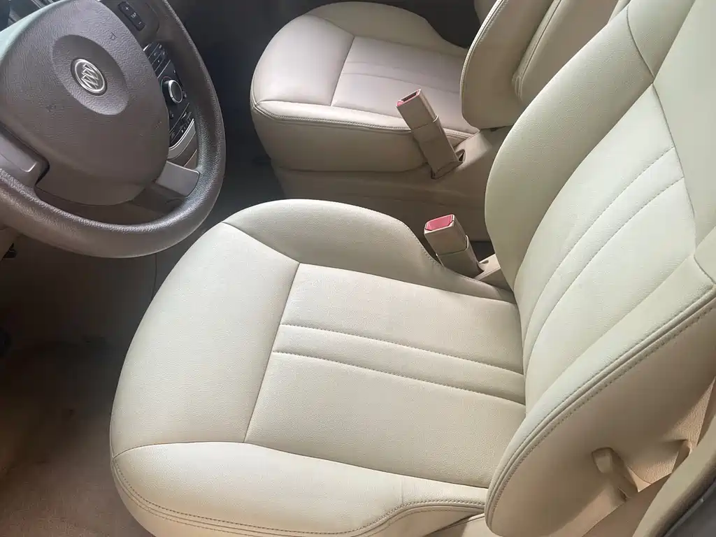 Buick GL8 2014 2.4L