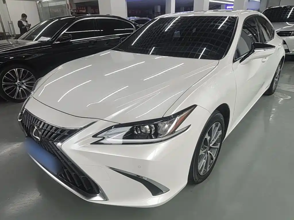 Lexus ES — миниатюра 2
