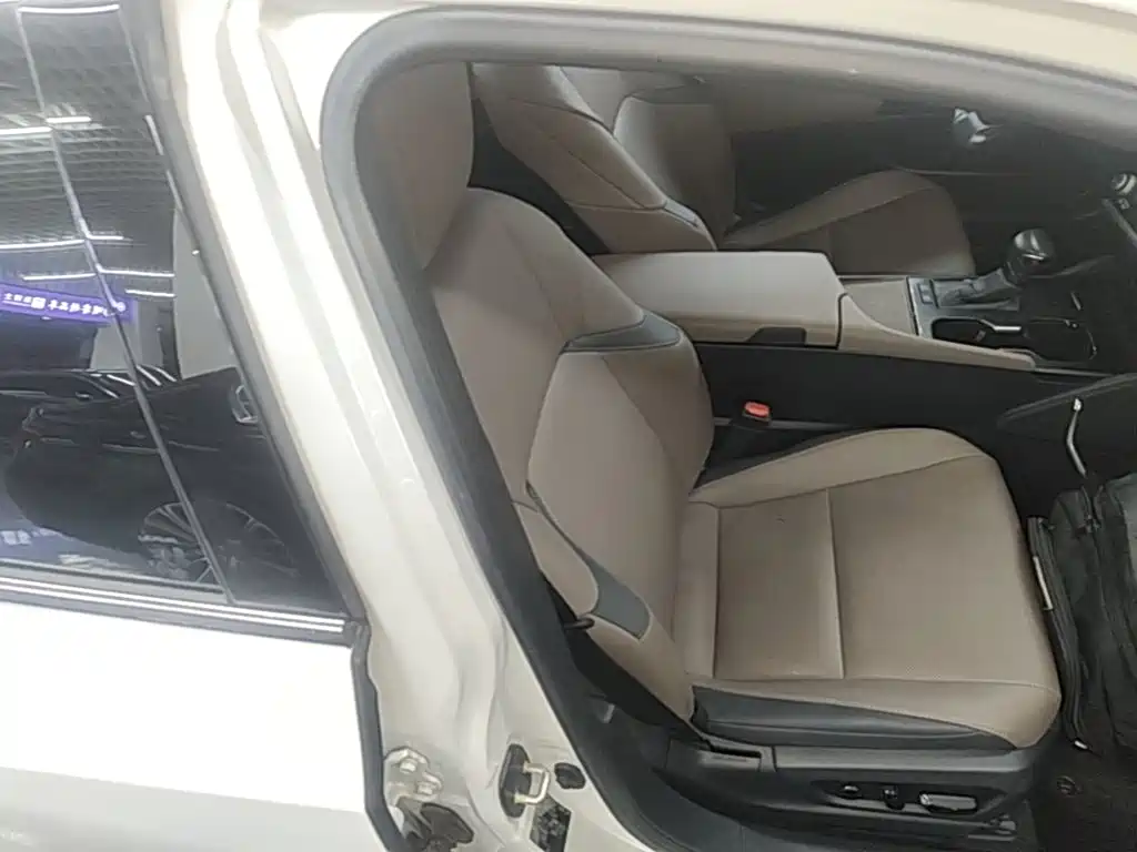Lexus ES — миниатюра 25