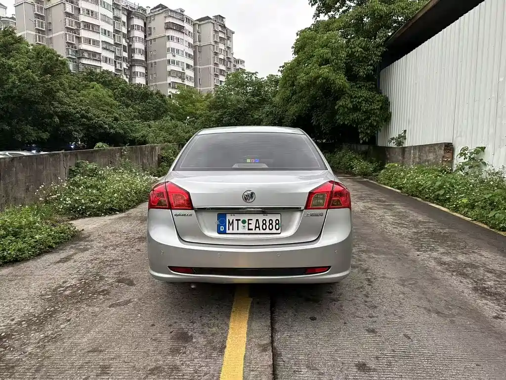 Buick Excelle 2013 1.5L AT