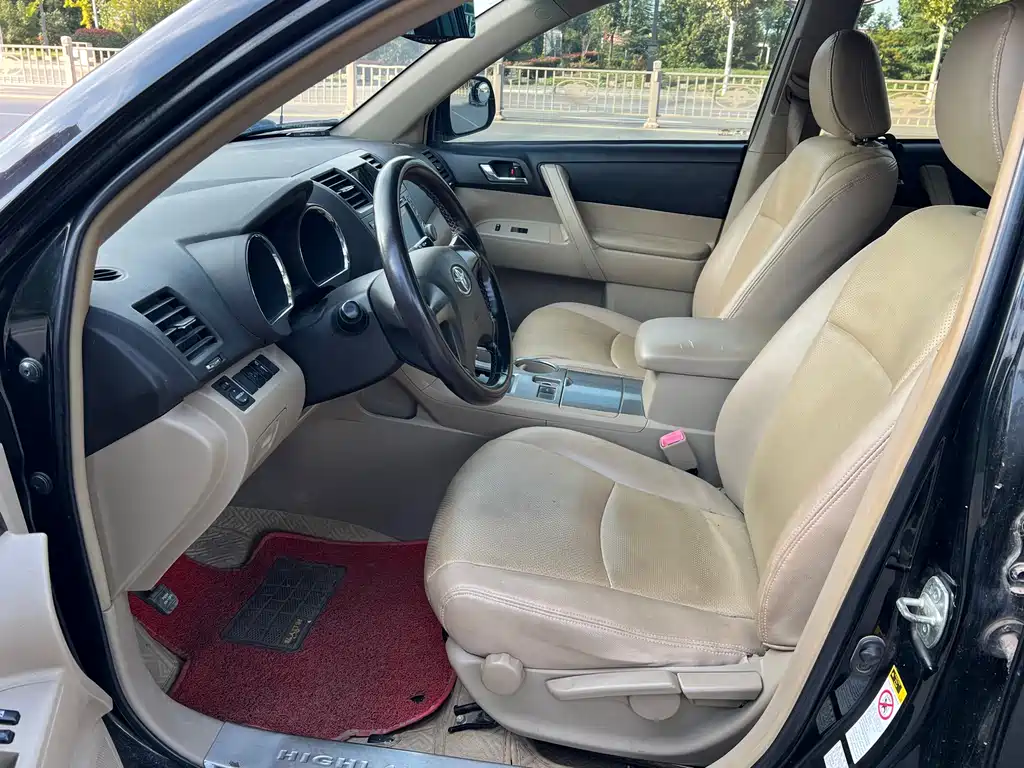 Toyota Highlander — миниатюра 9