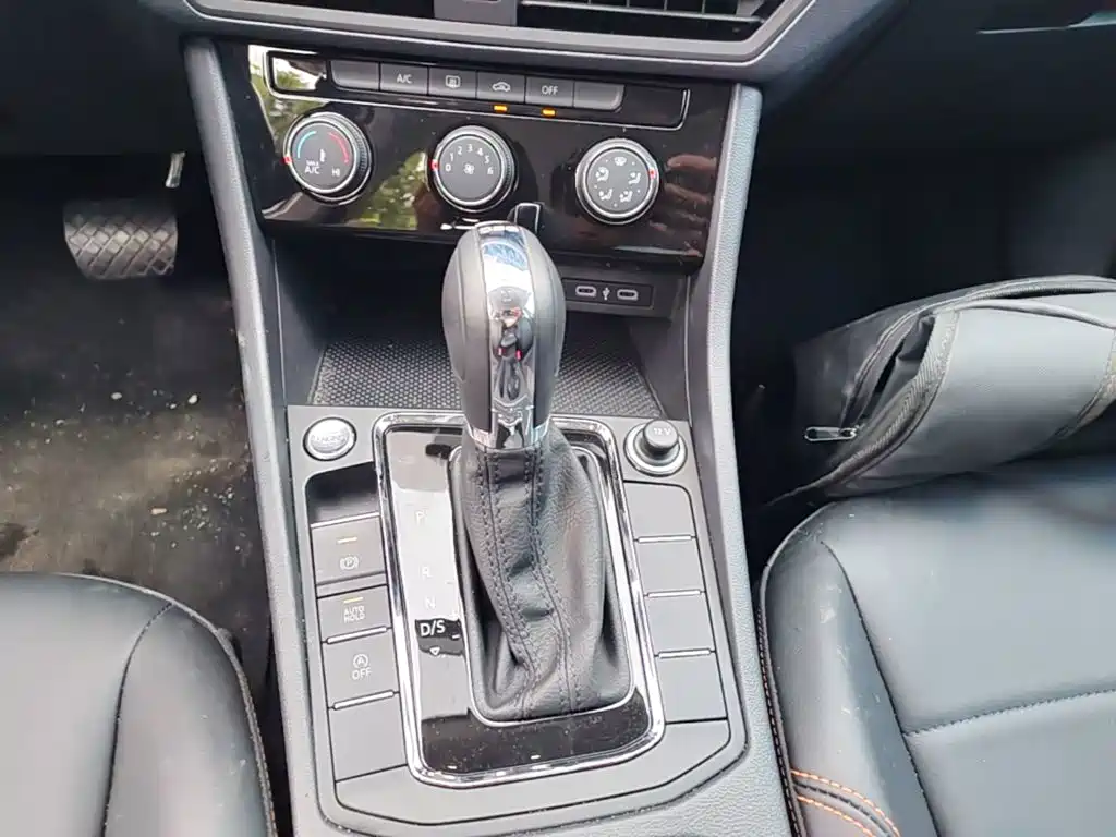 Volkswagen Bora — миниатюра 14