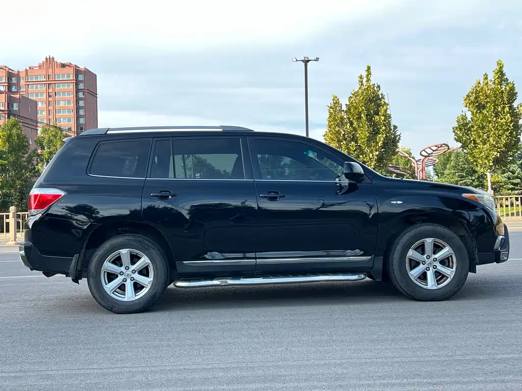 Toyota Highlander — миниатюра 6