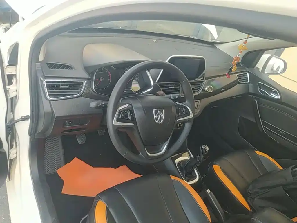 Baojun 310 — миниатюра 10