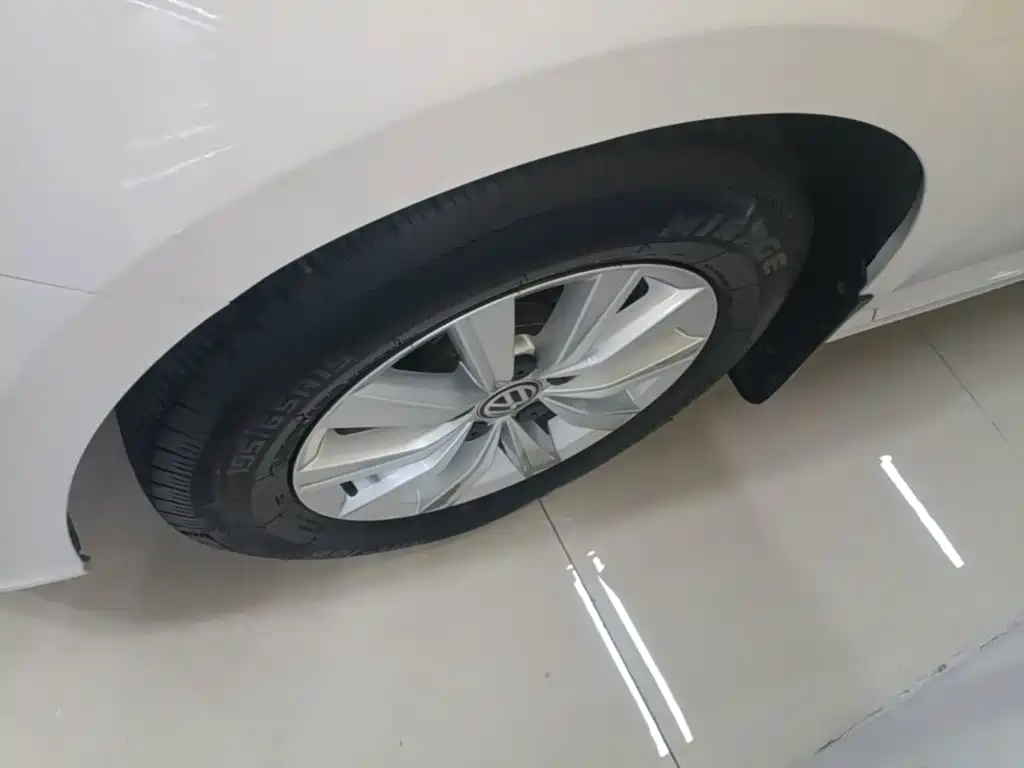 Volkswagen Lavida — миниатюра 23