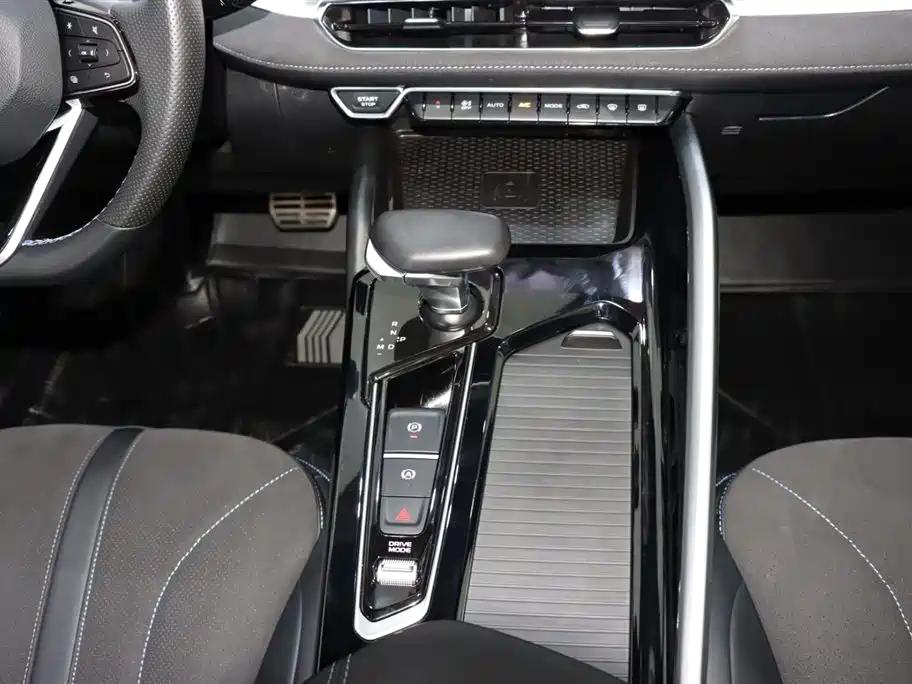 Geely Xingrui Oriental Brilliance 2.0TD Moon Gaze Edition, фото 14