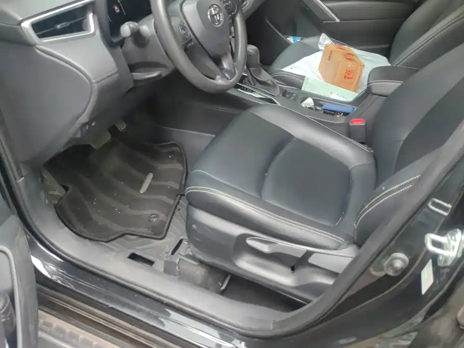 Toyota Corolla Cross — миниатюра 9