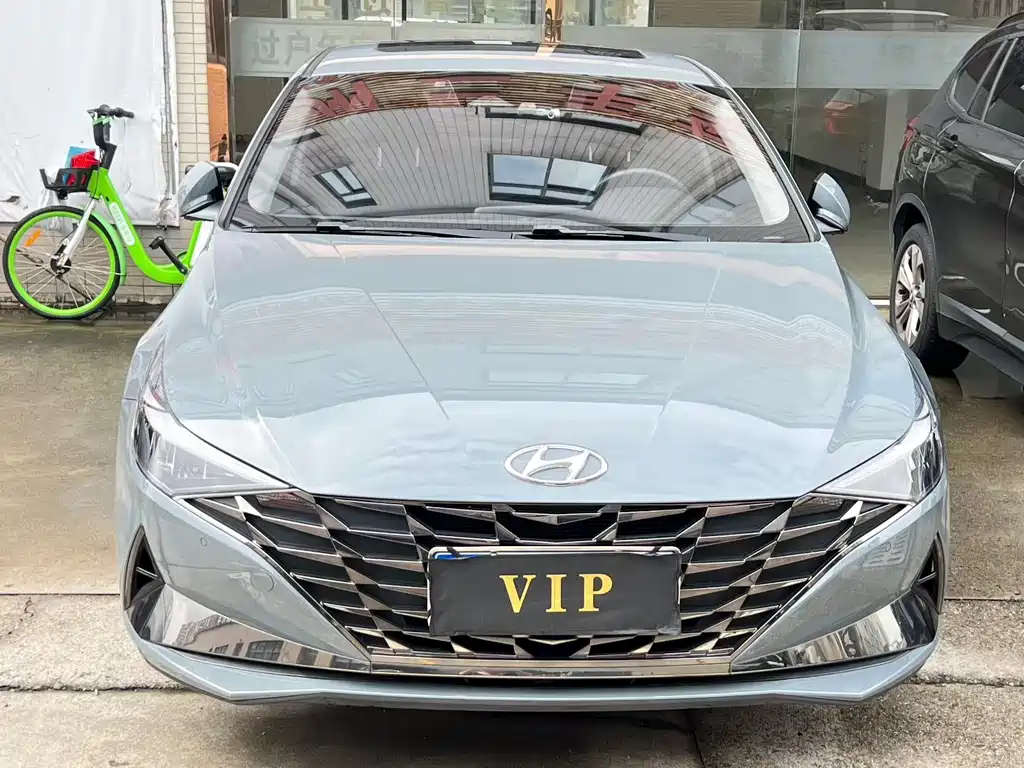 Hyundai Elantra — миниатюра 2