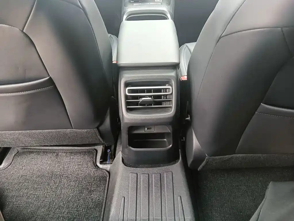 Changan Eado — миниатюра 13
