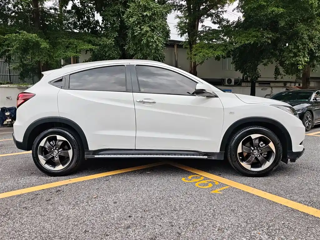Honda Vezel 2017 1.8L CVT