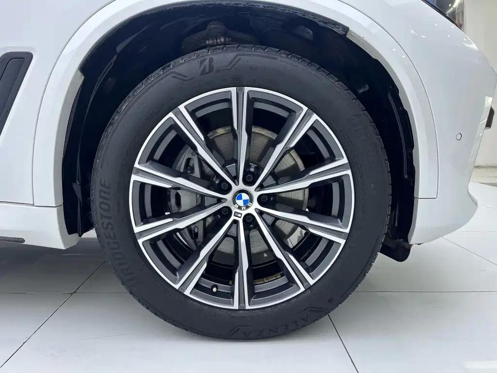BMW X5 (Import) — миниатюра 5