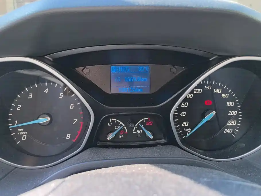 Ford Focus — миниатюра 14