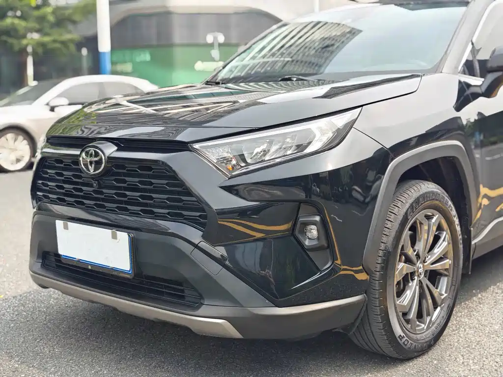 Toyota RAV4 — миниатюра 23