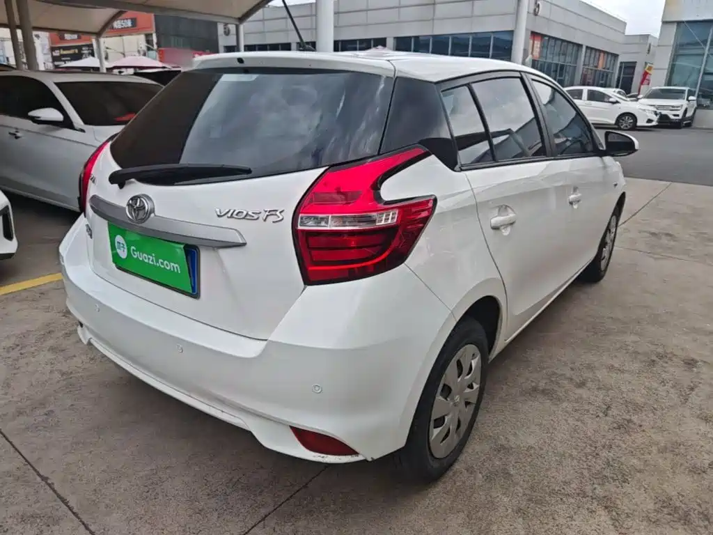 Toyota Vios FS — миниатюра 7