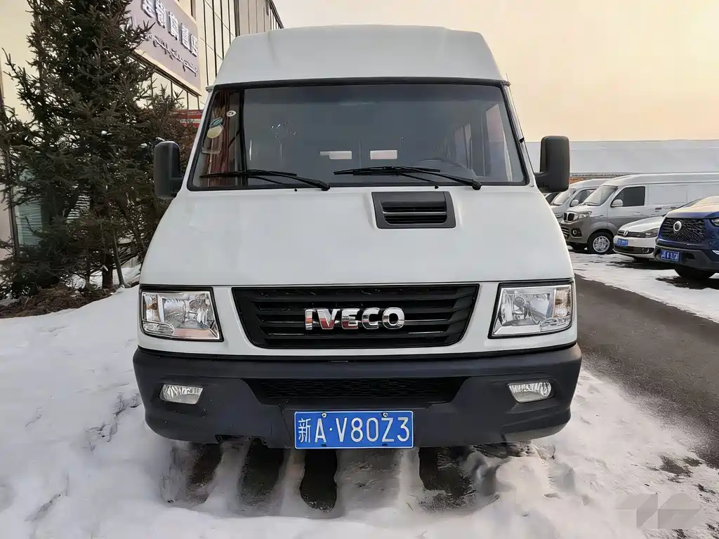 IVECO PROUD