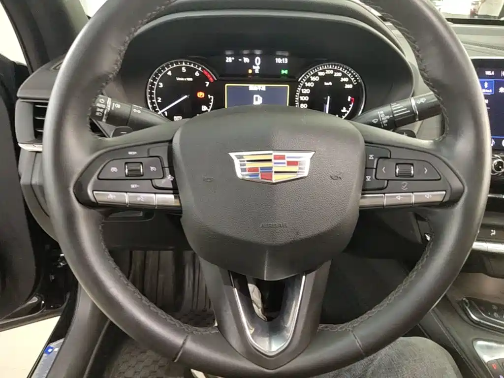 Cadillac CT4 — миниатюра 11