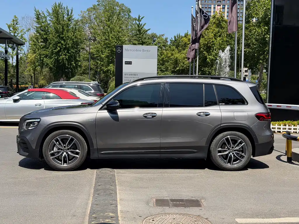 Mercedes-Benz GLB AMG — миниатюра 3
