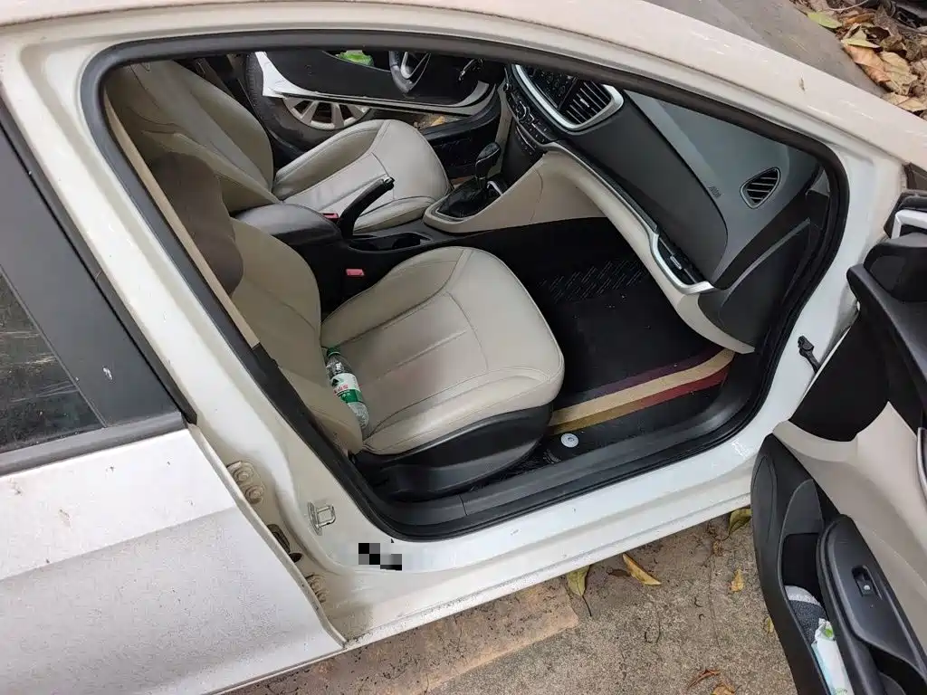 Buick Excelle — миниатюра 19