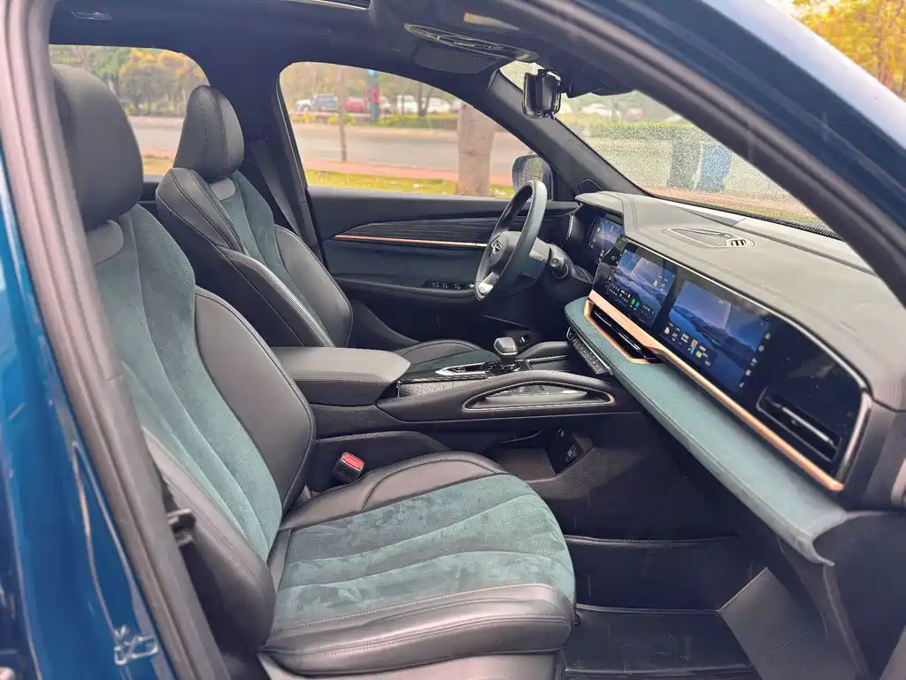 Geely Xingyue L — миниатюра 15