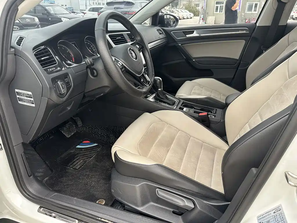 Volkswagen Golf — миниатюра 5