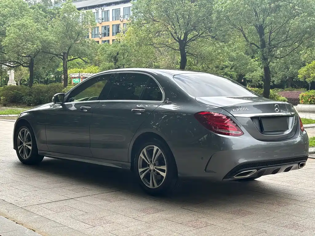 Mercedes-Benz C-Class — миниатюра 7
