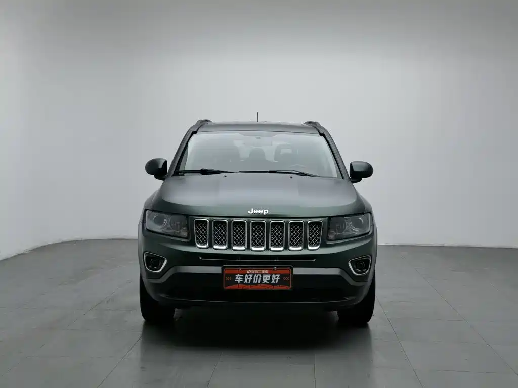 Jeep Compass (Import) — миниатюра 3