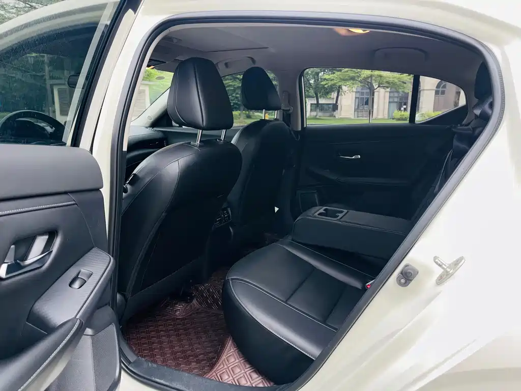 Nissan Sylphy — миниатюра 9