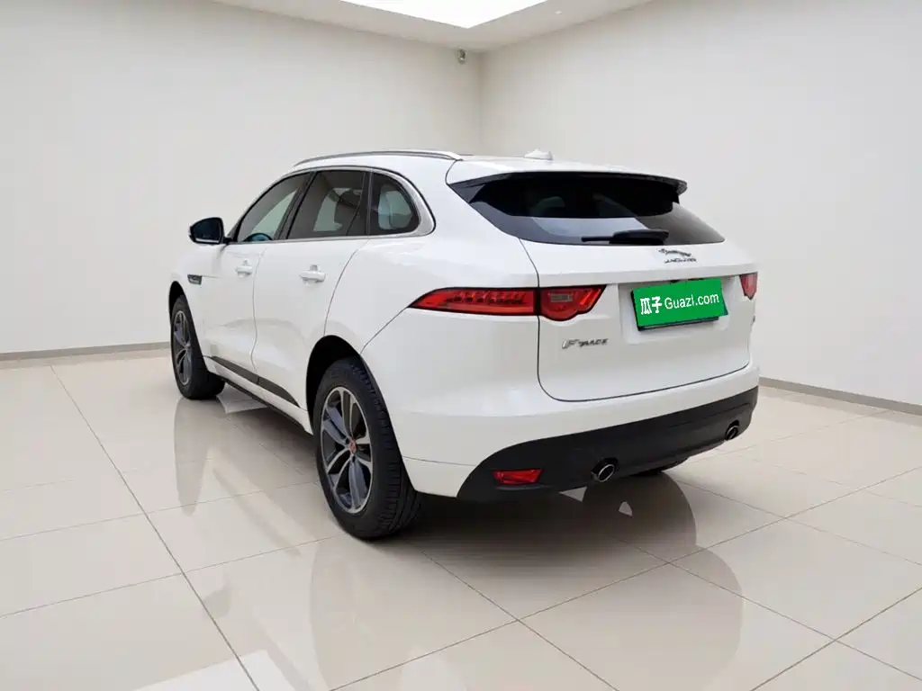 Jaguar F-PACE — миниатюра 25