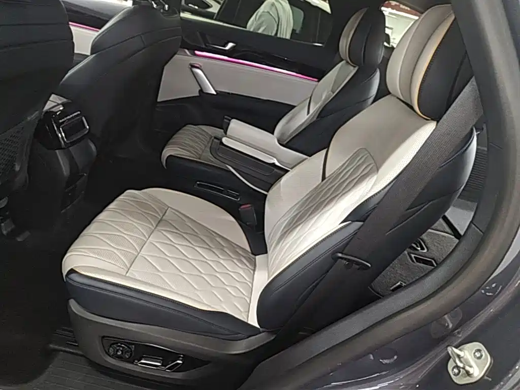 BYD Tang New Energy — миниатюра 17