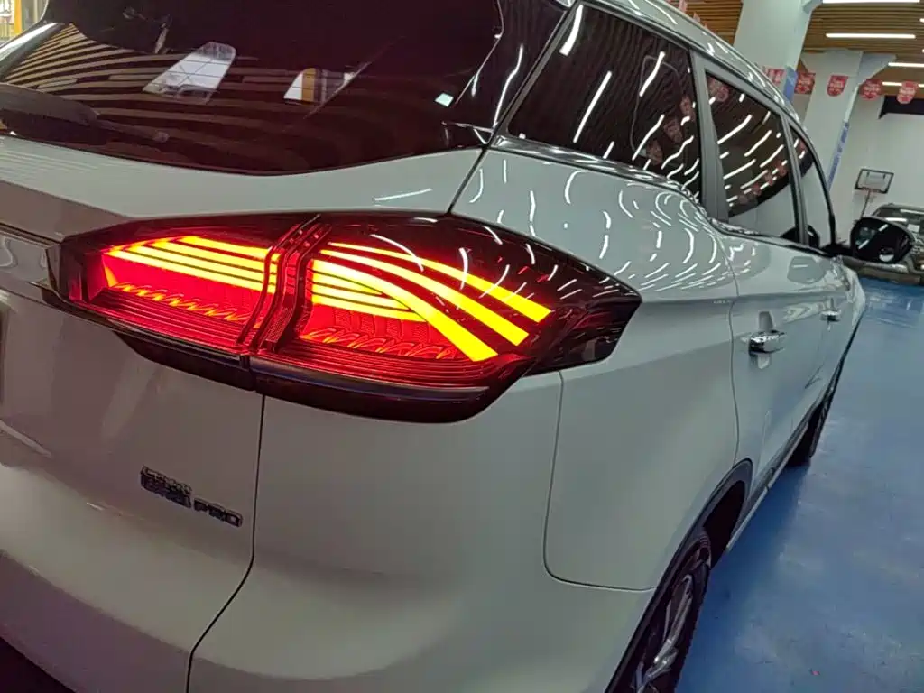 Geely Boyue — миниатюра 8