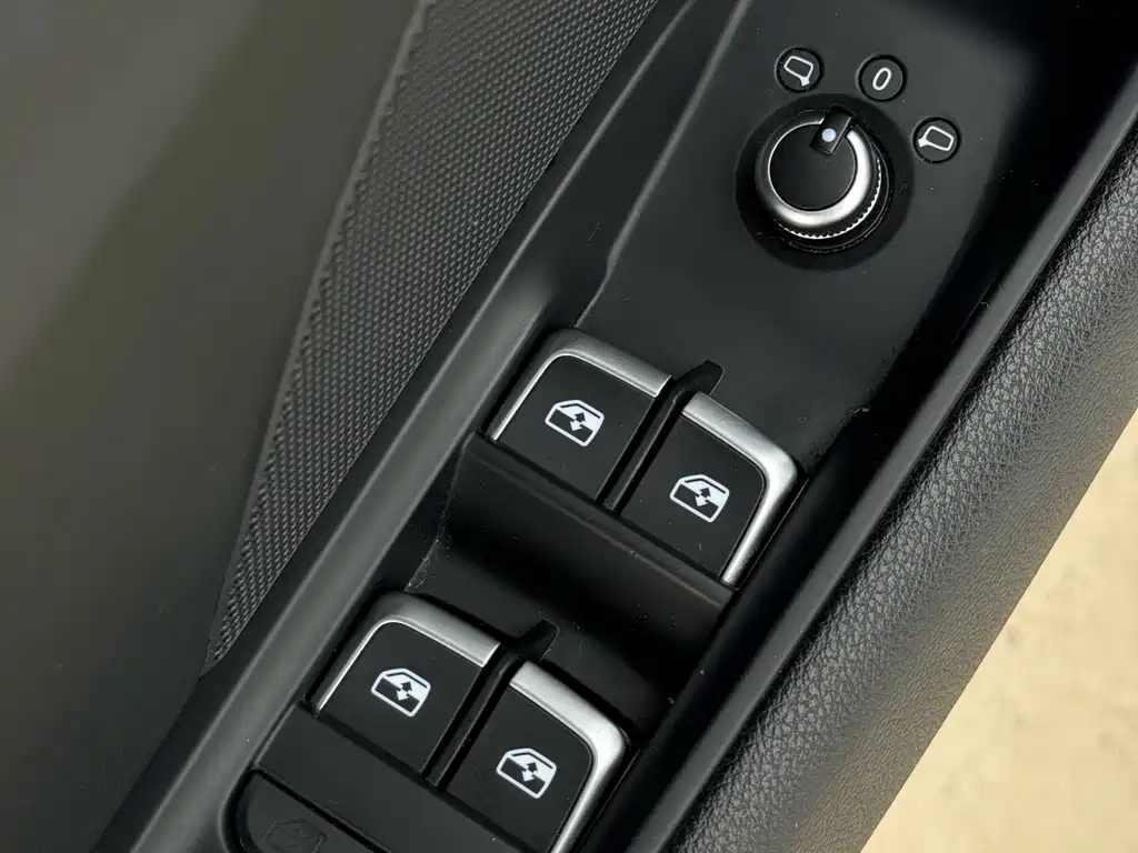 Audi A3 2018 30 Limousine 35 TFSI Fashion