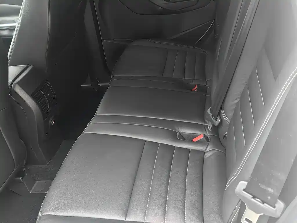 Ford Kuga — миниатюра 9