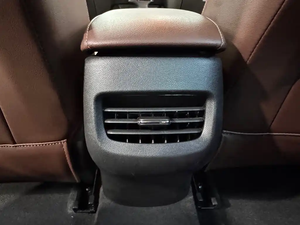 Chevrolet Monza — миниатюра 20