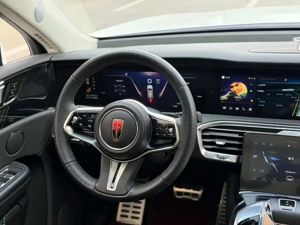 Hongqi Hongqi E-HS9 — миниатюра 7