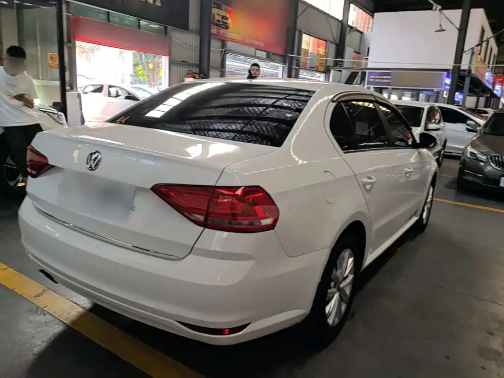 Volkswagen Lavida — миниатюра 7