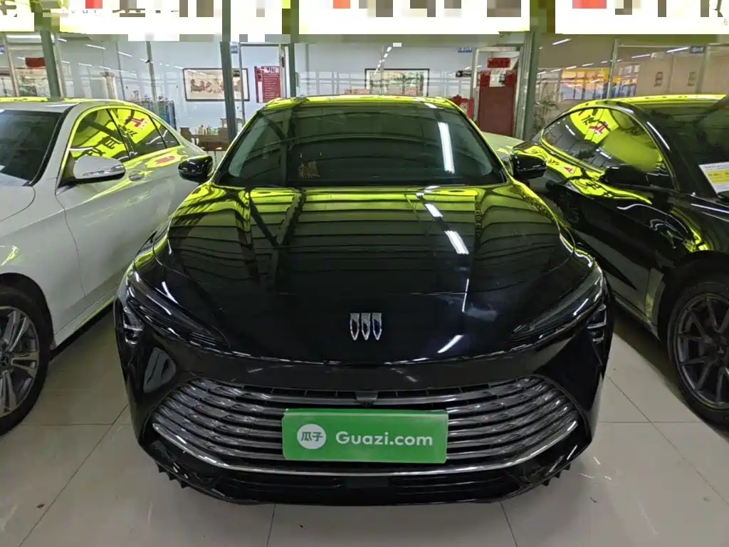 Buick LaCrosse — миниатюра 3