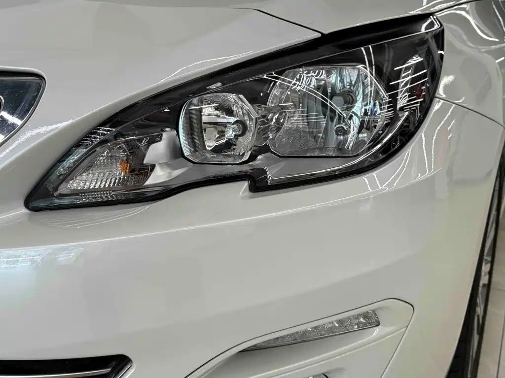 Peugeot 408 — миниатюра 18