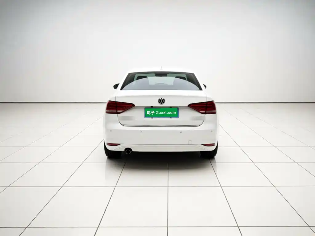 Volkswagen Lavida — миниатюра 5