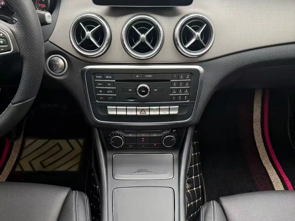 Mercedes-Benz CLA (Import) — миниатюра 12