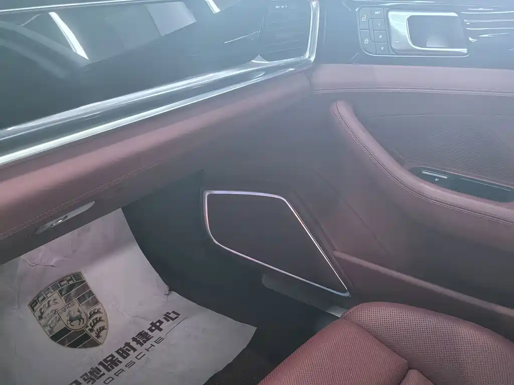 Porsche Panamera — миниатюра 7